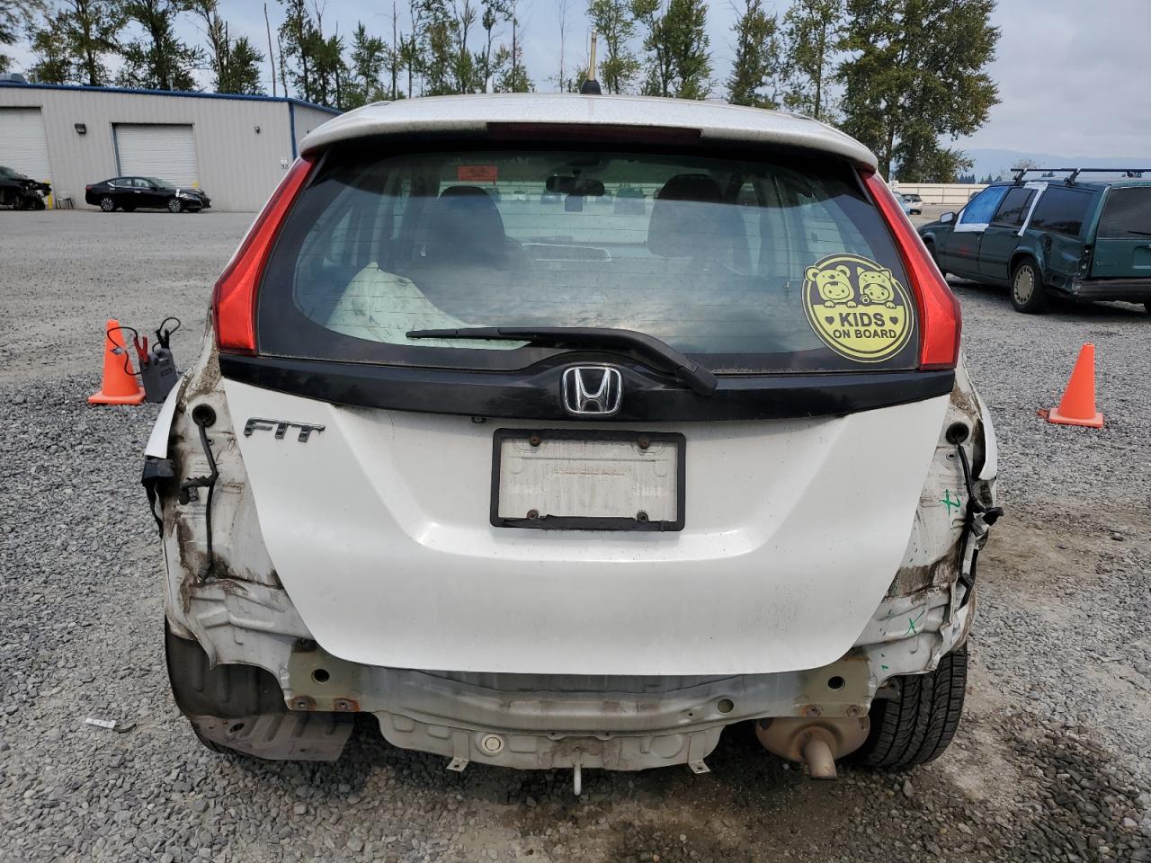 2015 Honda Fit Lx VIN: 3HGGK5H59FM786538 Lot: 71548525
