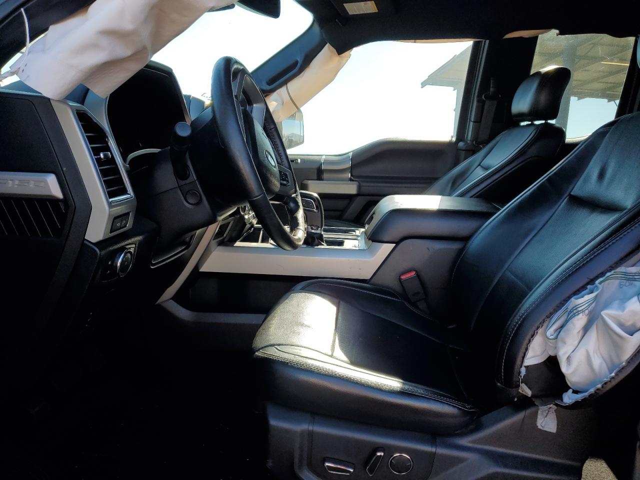 2017 Ford F150 Super Cab VIN: 1FTFX1EGXHKD43156 Lot: 81589845