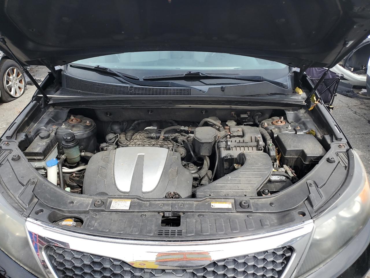 2012 Kia Sorento Base VIN: 5XYKTDA2XCG199810 Lot: 68810105