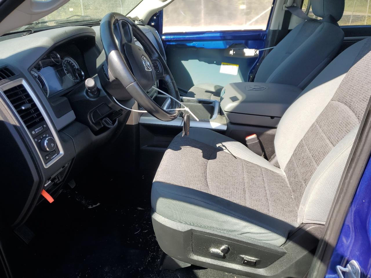 2016 Ram 1500 Slt VIN: 1C6RR7LG1GS363735 Lot: 70747985