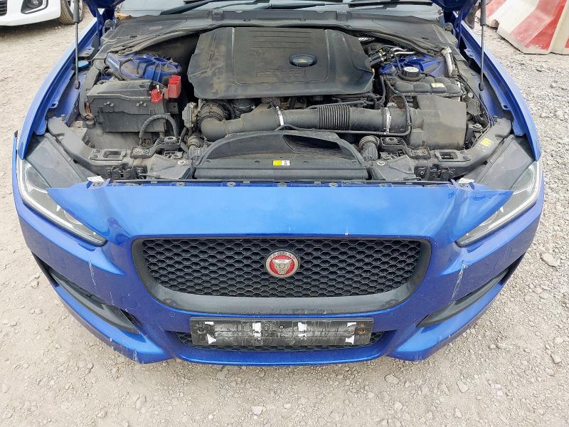 2018 JAGUAR XE R-SPORT BLACK D AUTO 