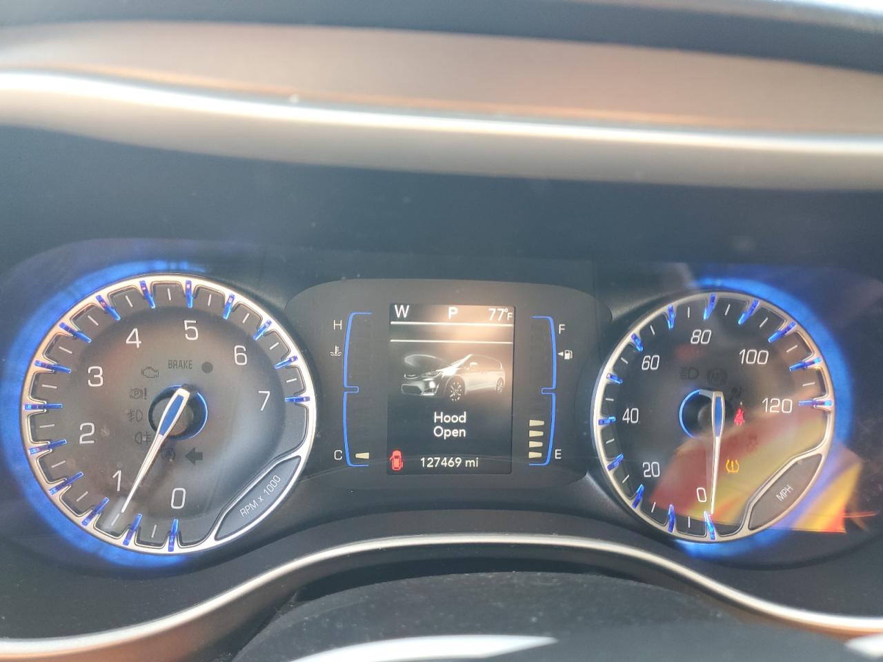 2018 Chrysler Pacifica Touring L VIN: 2C4RC1BGXJR144628 Lot: 84430665