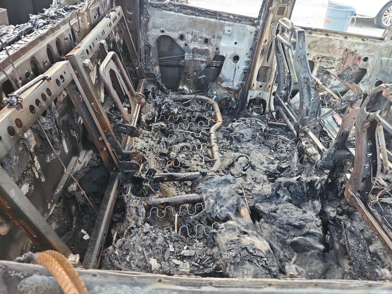 2017 Chevrolet Silverado K1500 VIN: 1GCUKNEC5HF227821 Lot: 71581255