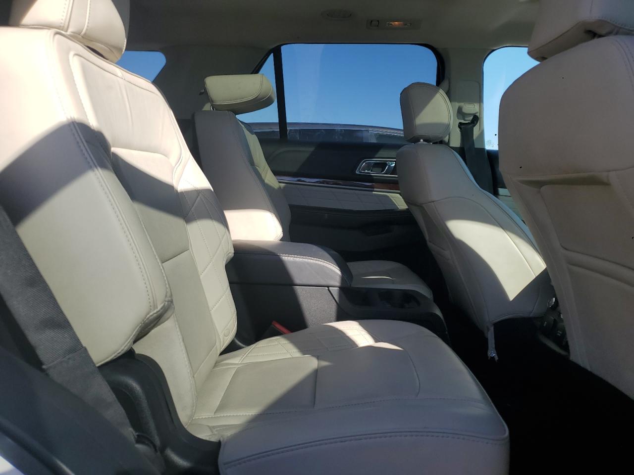 2016 Ford Explorer Platinum VIN: 1FM5K8HTXGGB60932 Lot: 81901695