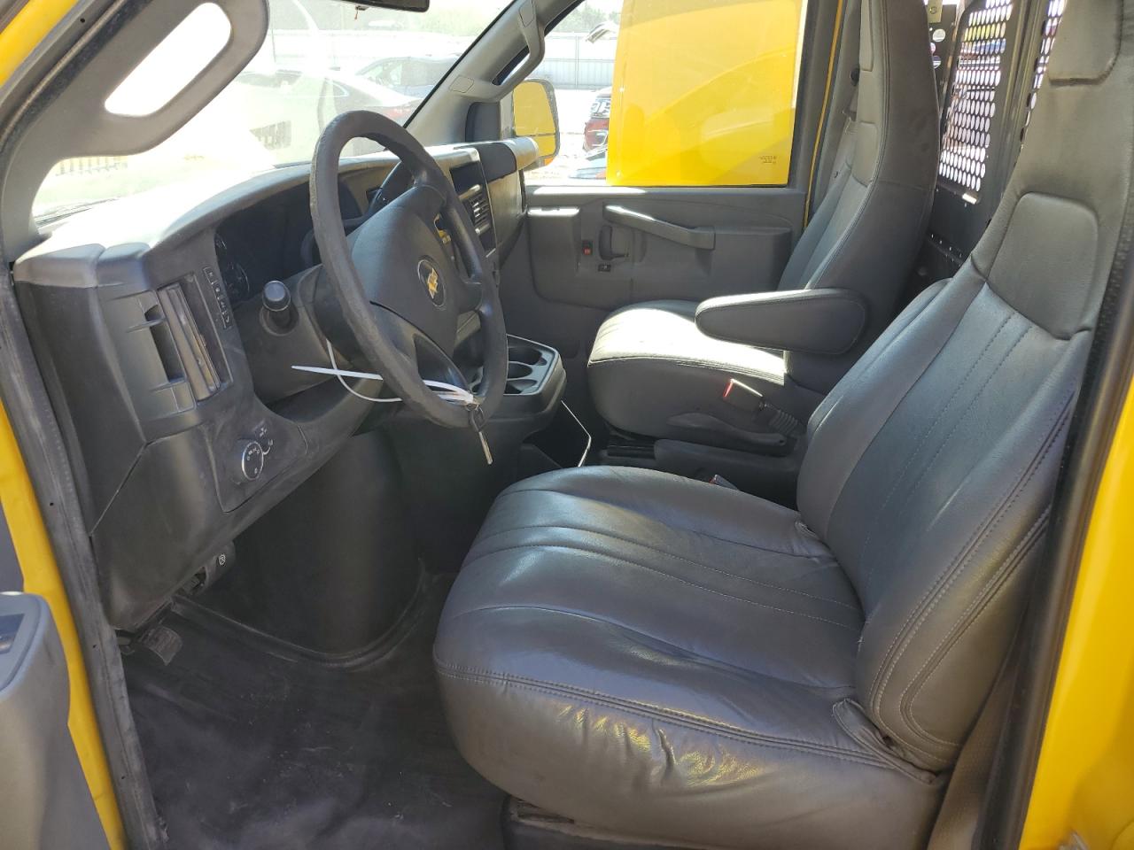2019 Chevrolet Express G2500 VIN: 1GCWGAFP8K1337660 Lot: 83978885