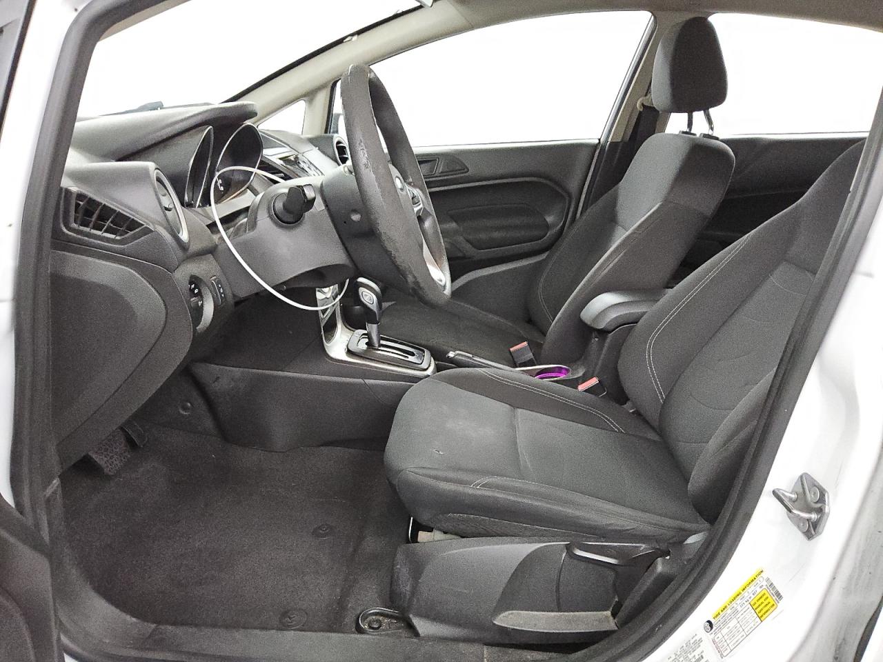 2017 Ford Fiesta Se VIN: 3FADP4EJ9HM136096 Lot: 93118605