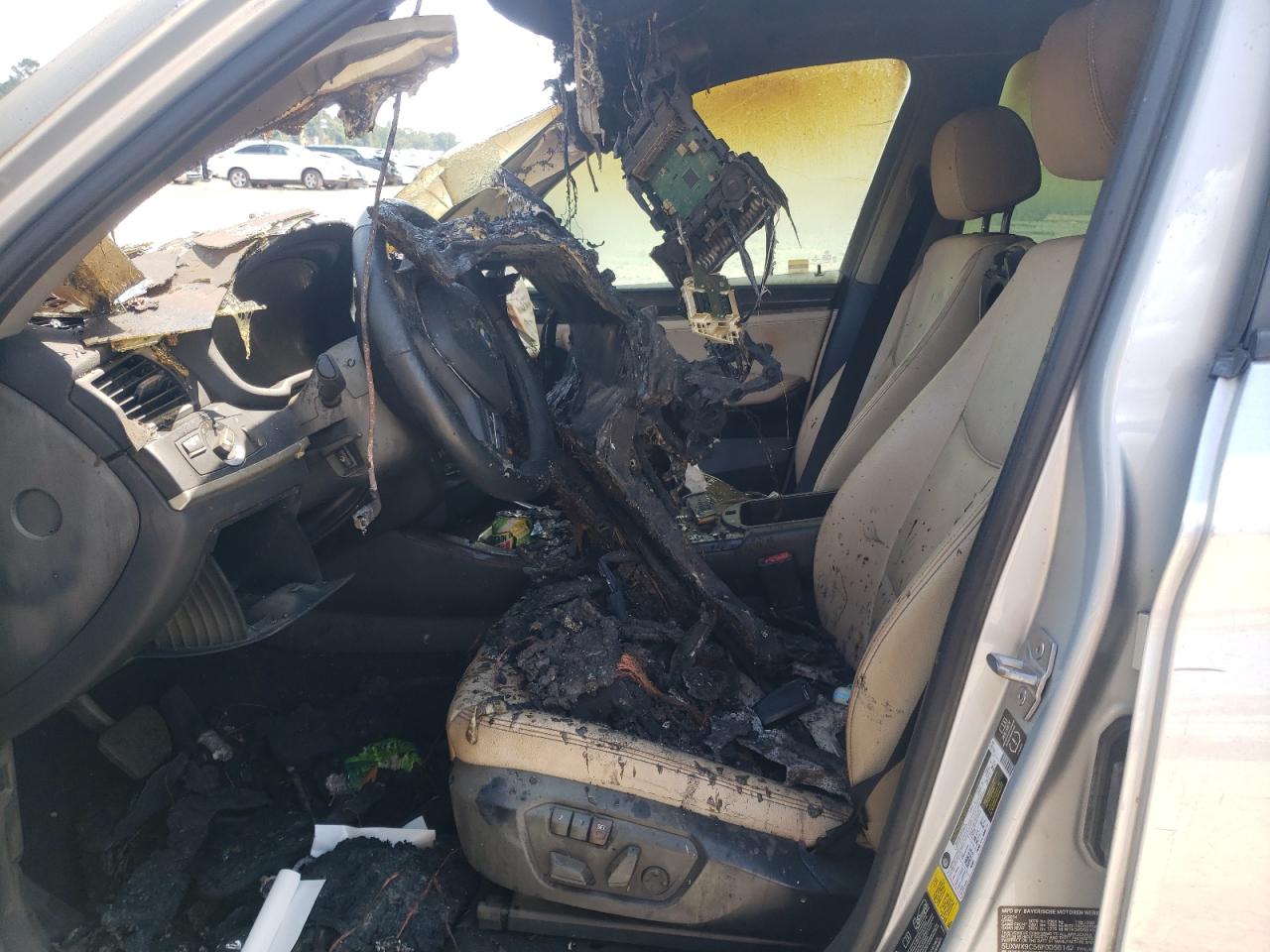 2015 BMW X3 xDrive28I VIN: 5UXWX9C56F0D56142 Lot: 80186575