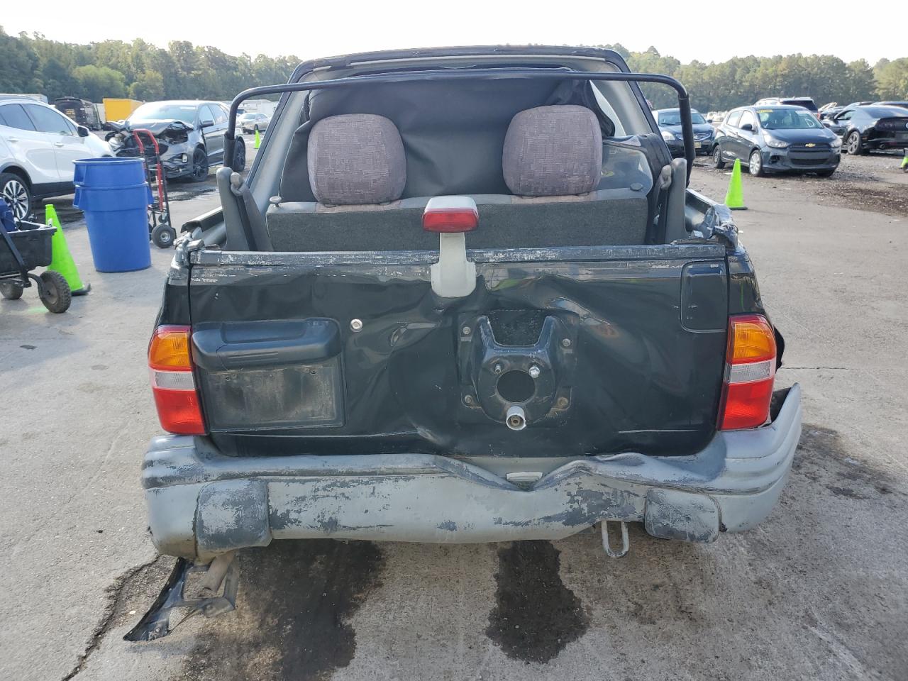 1999 Chevrolet Tracker VIN: 2CNBE18C4X6938322 Lot: 83774925