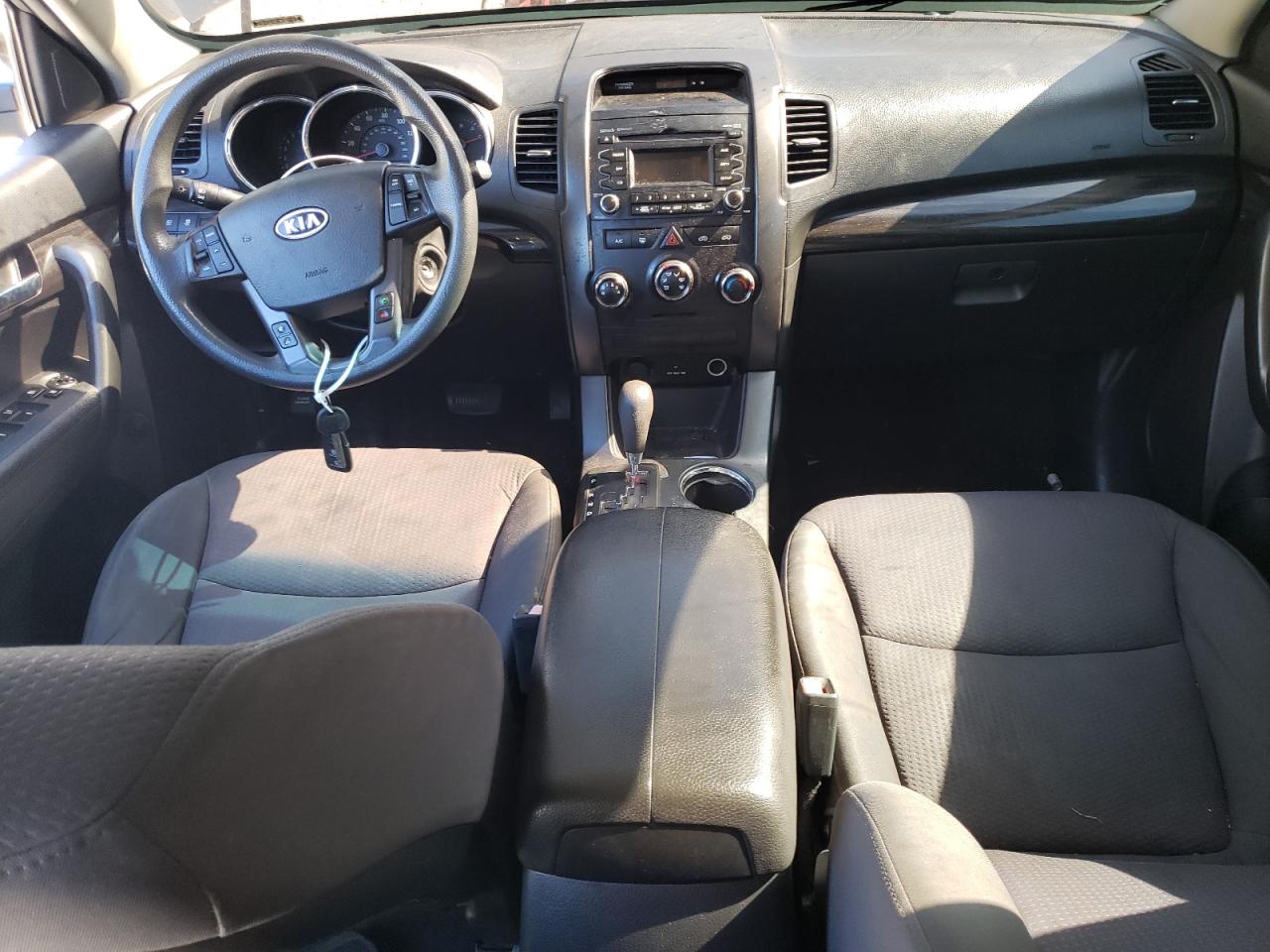 2011 Kia Sorento Base VIN: 5XYKT3A10BG172289 Lot: 84892315