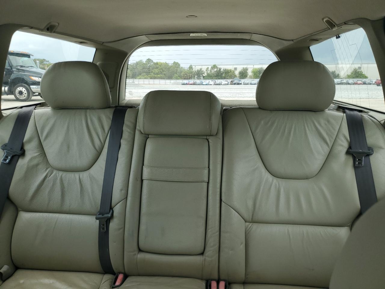 2004 Volvo V70 VIN: YV1SW61T842385377 Lot: 71711165