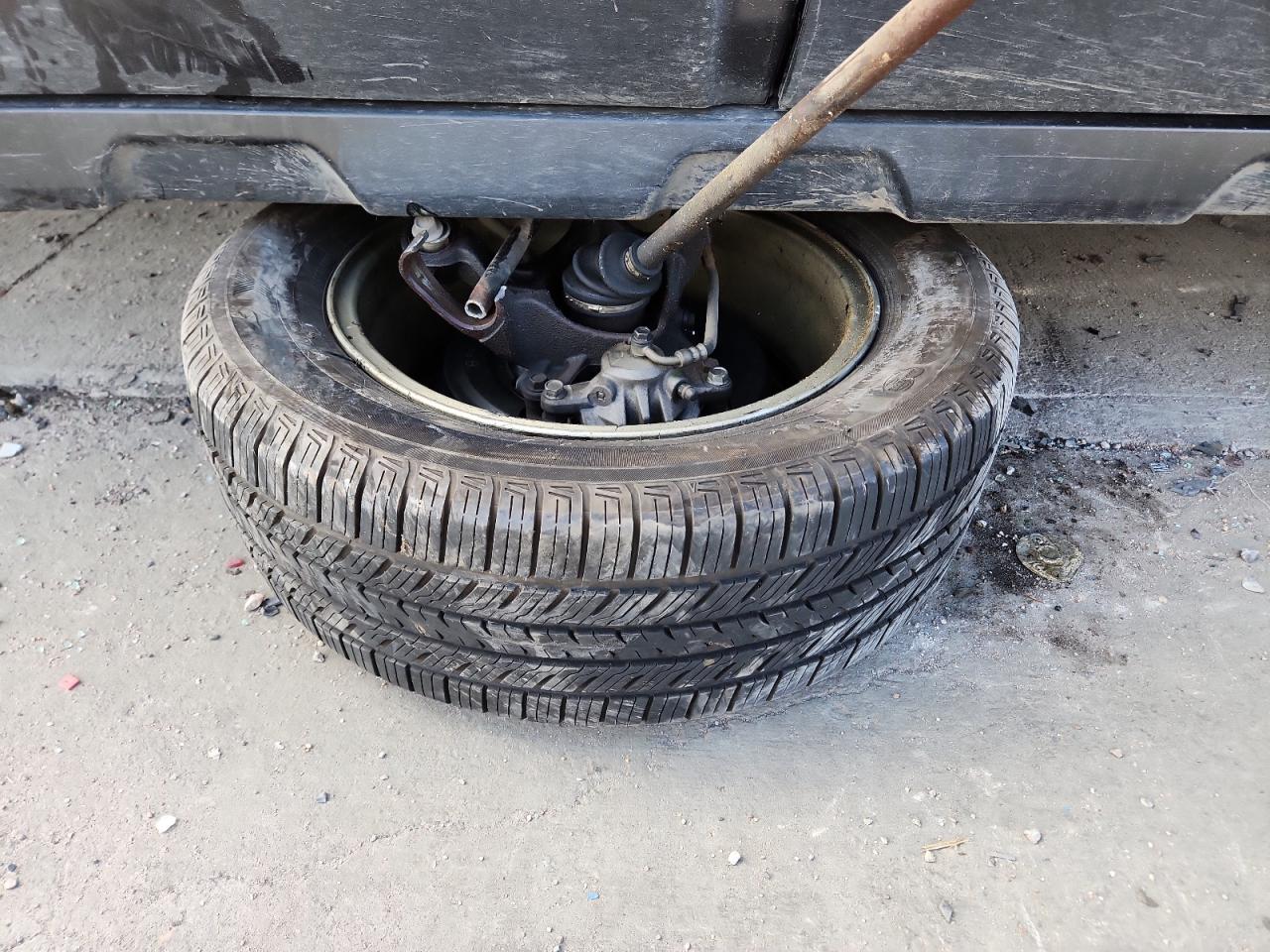 2014 Subaru Outback 2.5I Limited VIN: 4S4BRCLC7E3270642 Lot: 81943295