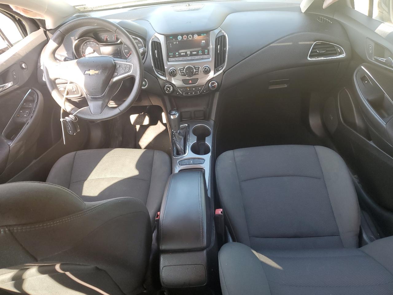 2017 Chevrolet Cruze Lt VIN: 3G1BE6SM2HS545885 Lot: 81617375