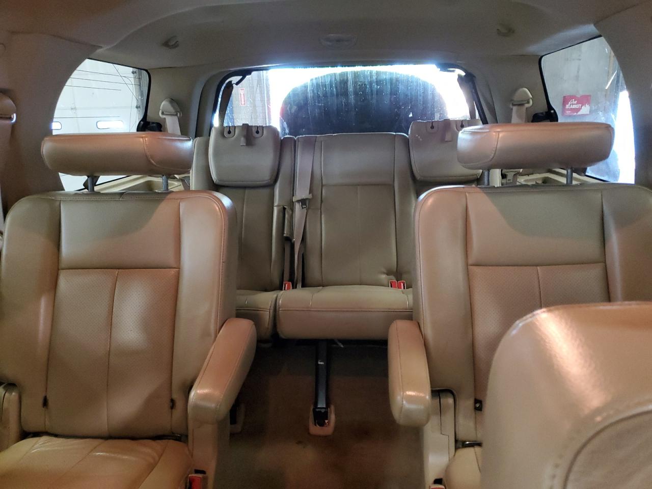 2011 Ford Expedition Xlt VIN: 1FMJU1J51BEF46574 Lot: 81938495