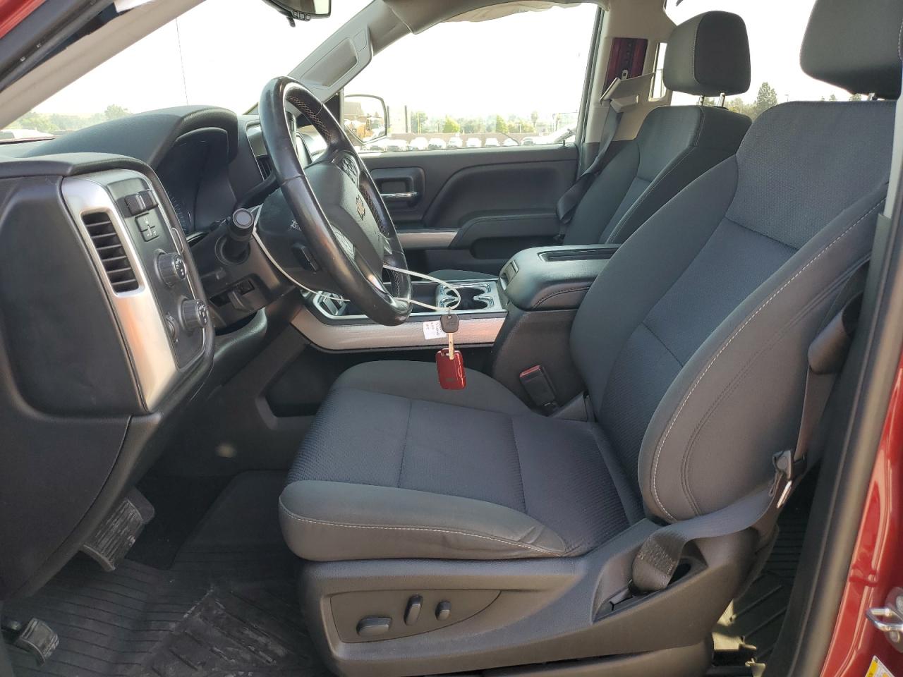 2018 Chevrolet Silverado K1500 Lt VIN: 3GCUKREC4JG280375 Lot: 82138435