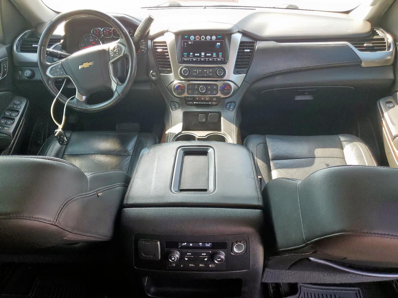 2018 Chevrolet Suburban Lt VIN: 1GNSCHKC5JR321705 Lot: 43357643