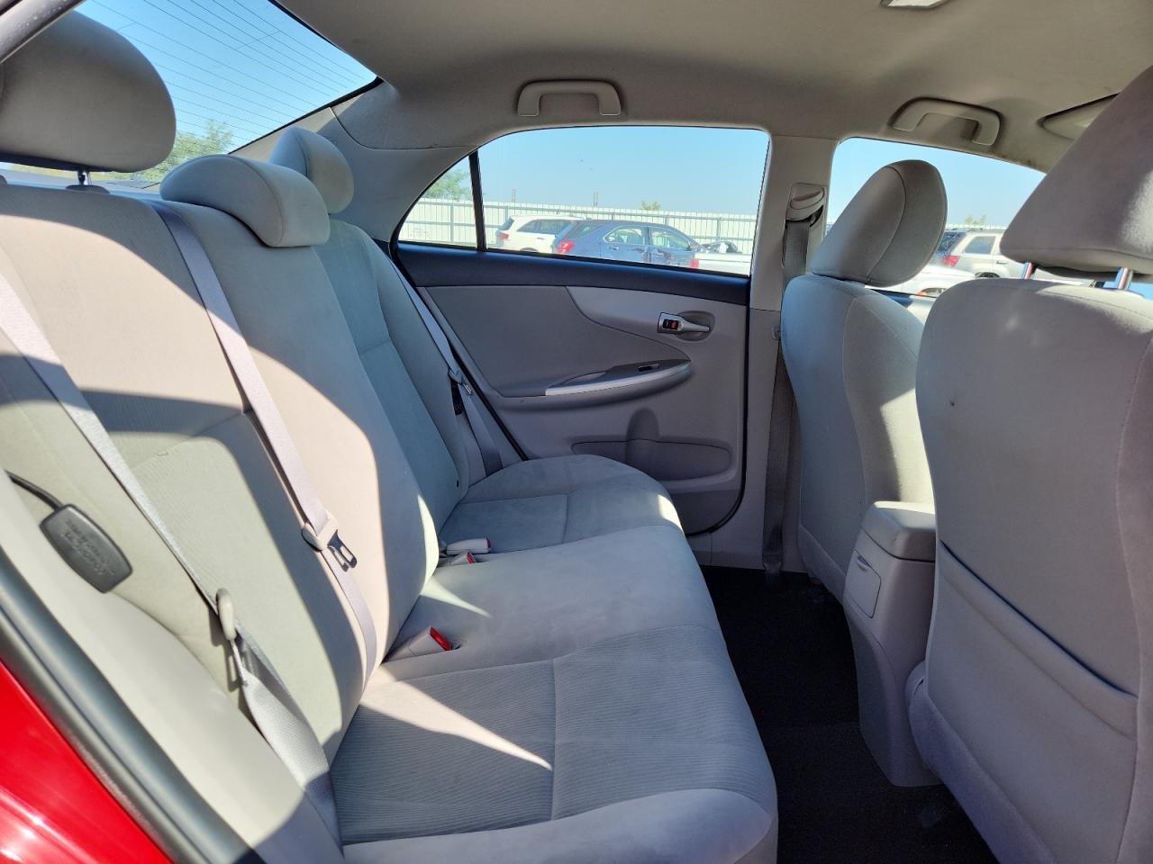 2011 Toyota Corolla Base VIN: 2T1BU4EE6BC715575 Lot: 81867495