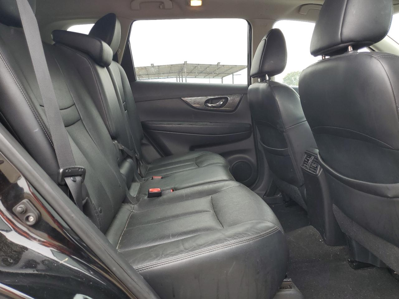 2015 Nissan Rogue S VIN: 5N1AT2MT2FC764298 Lot: 84059685