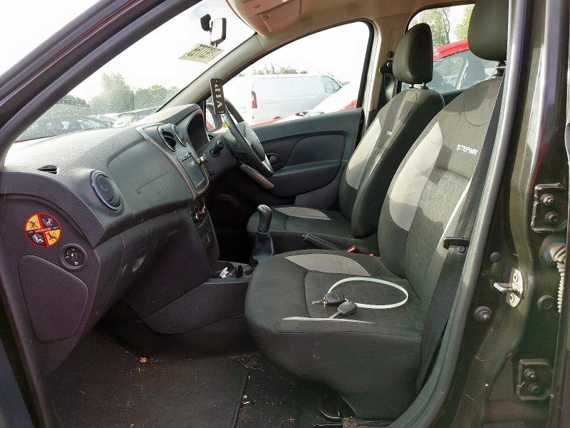 2015 DACIA SANDERO STEPWAY LAUREATE 
