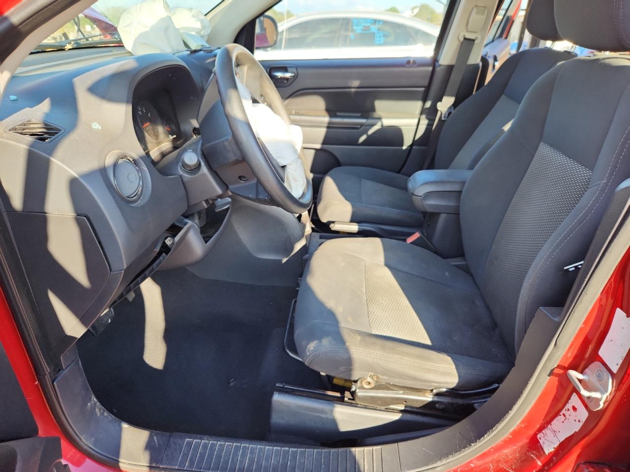 2010 Jeep Compass Sport VIN: 1J4NF4FB8AD608616 Lot: 84609175