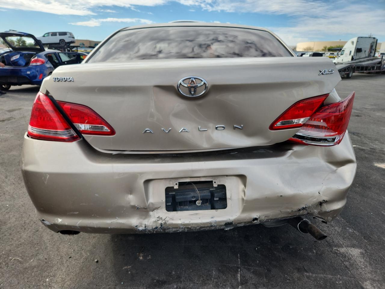 2005 Toyota Avalon Xl VIN: 4T1BK36B35U047824 Lot: 81432345