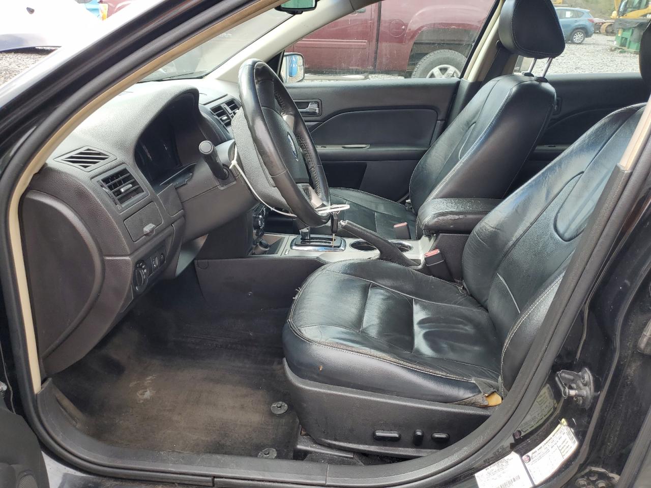 2011 Ford Fusion VIN: 3FAHP0JG8BR190732 Lot: 81425555