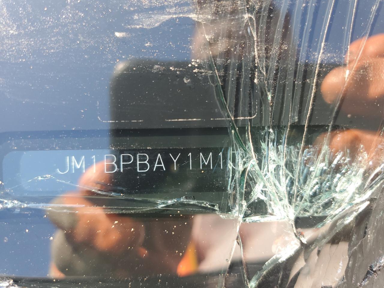 2021 Mazda 3 VIN: JM1BPBAY1M1327995 Lot: 80410135