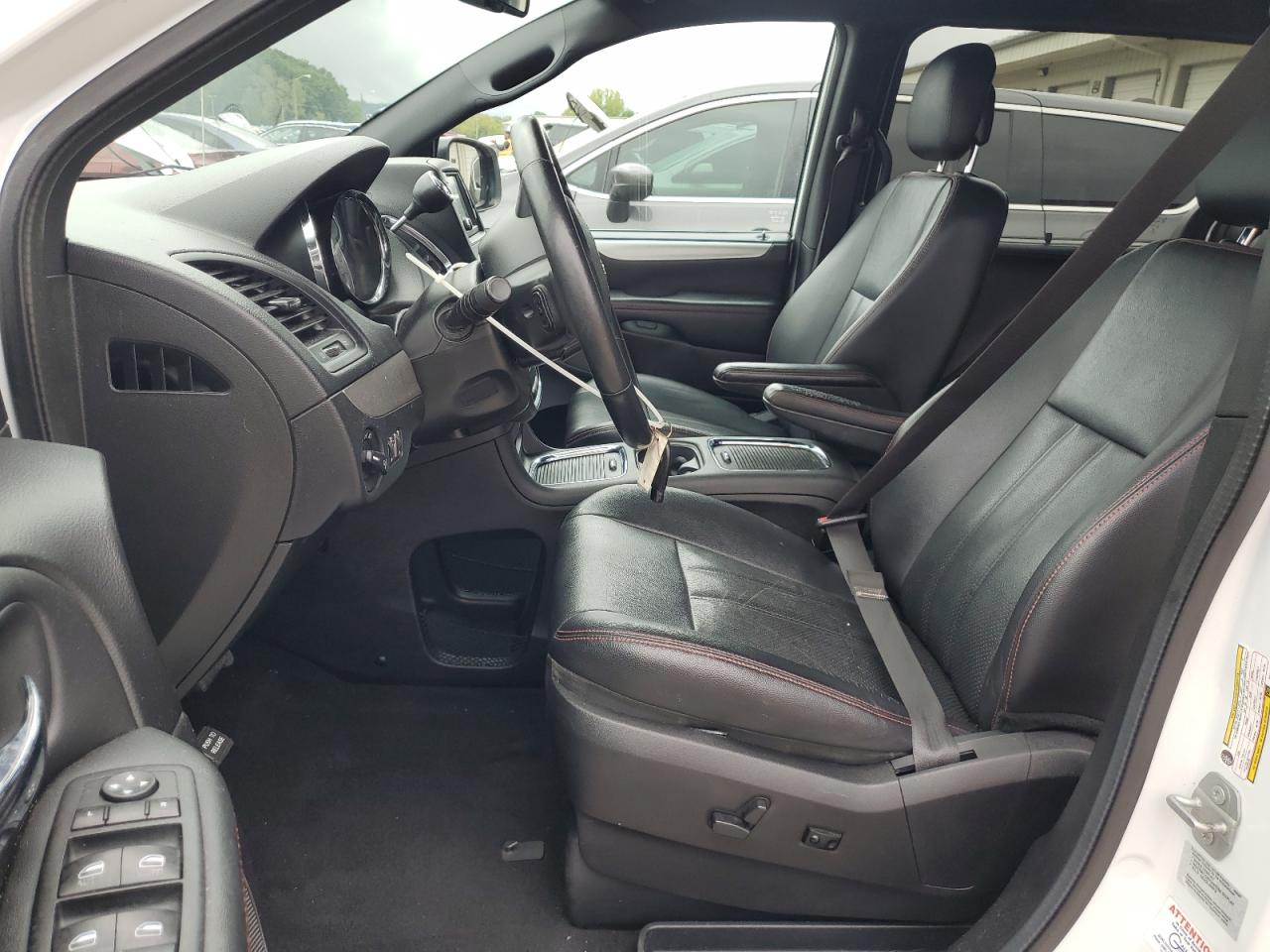 2016 Dodge Grand Caravan R/T VIN: 2C4RDGEG6GR108682 Lot: 84285395