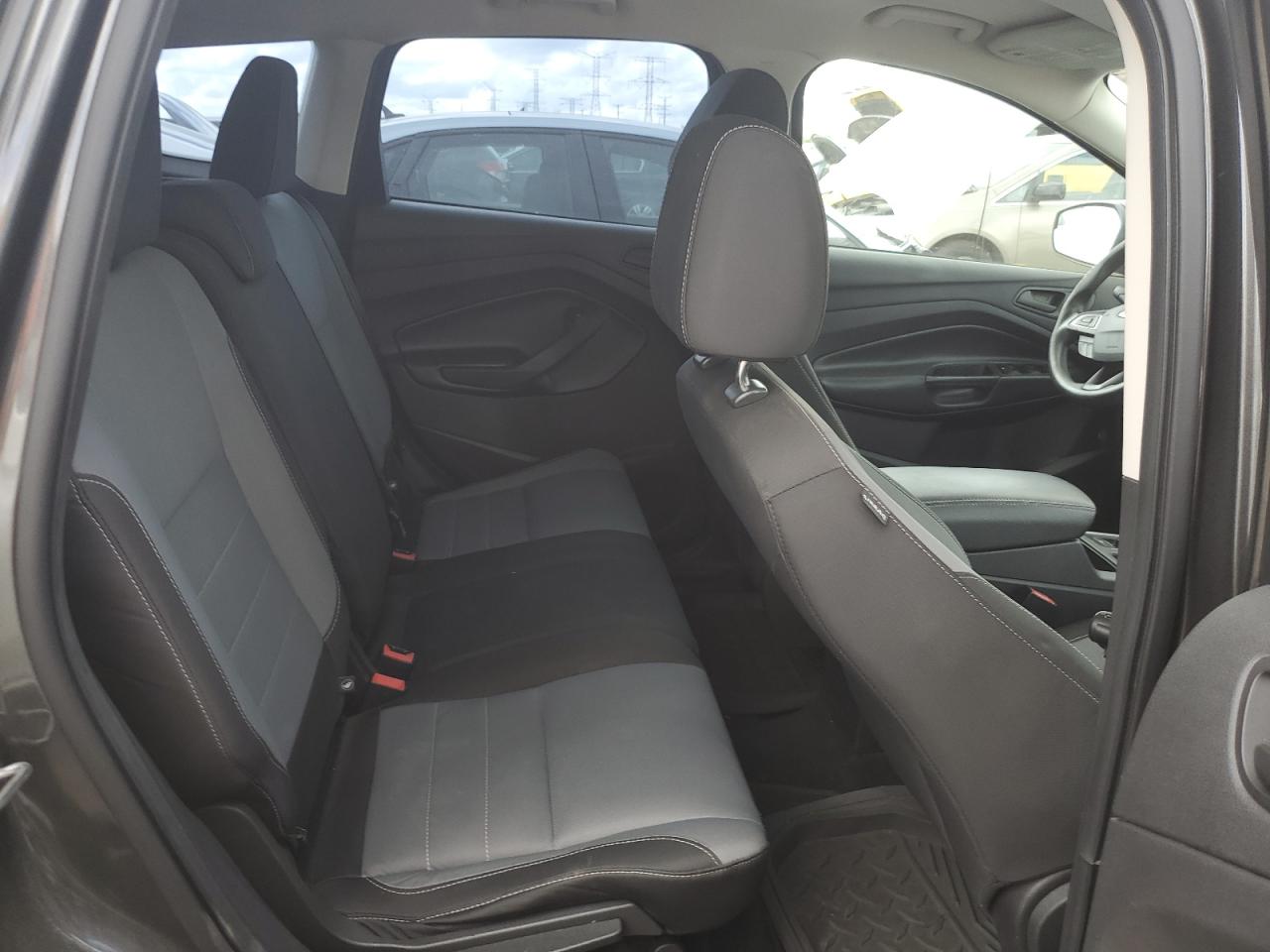 2017 Ford Escape S VIN: 1FMCU0F70HUB38532 Lot: 81763085