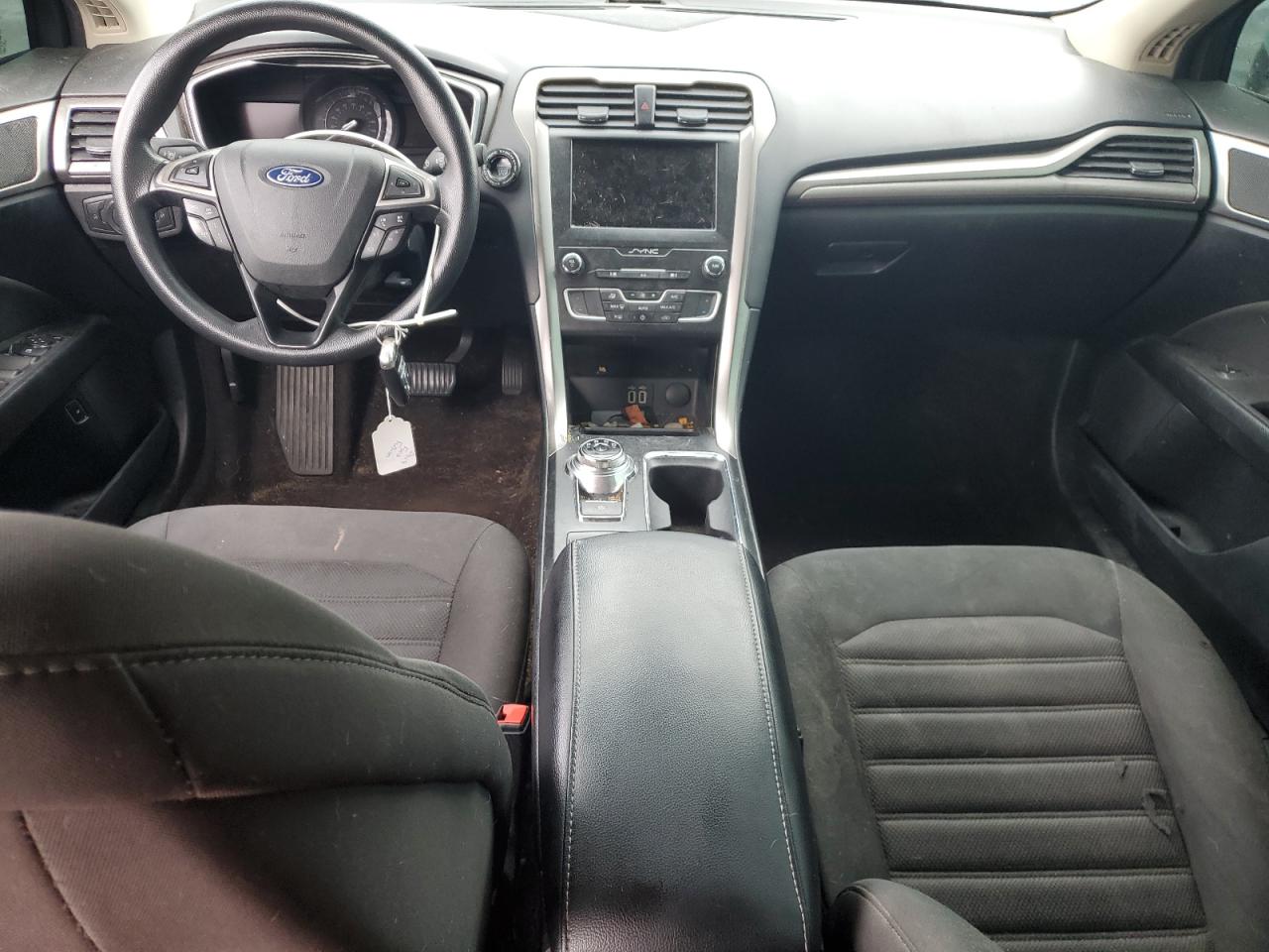 2019 Ford Fusion Se VIN: 3FA6P0LU8KR167431 Lot: 72078235