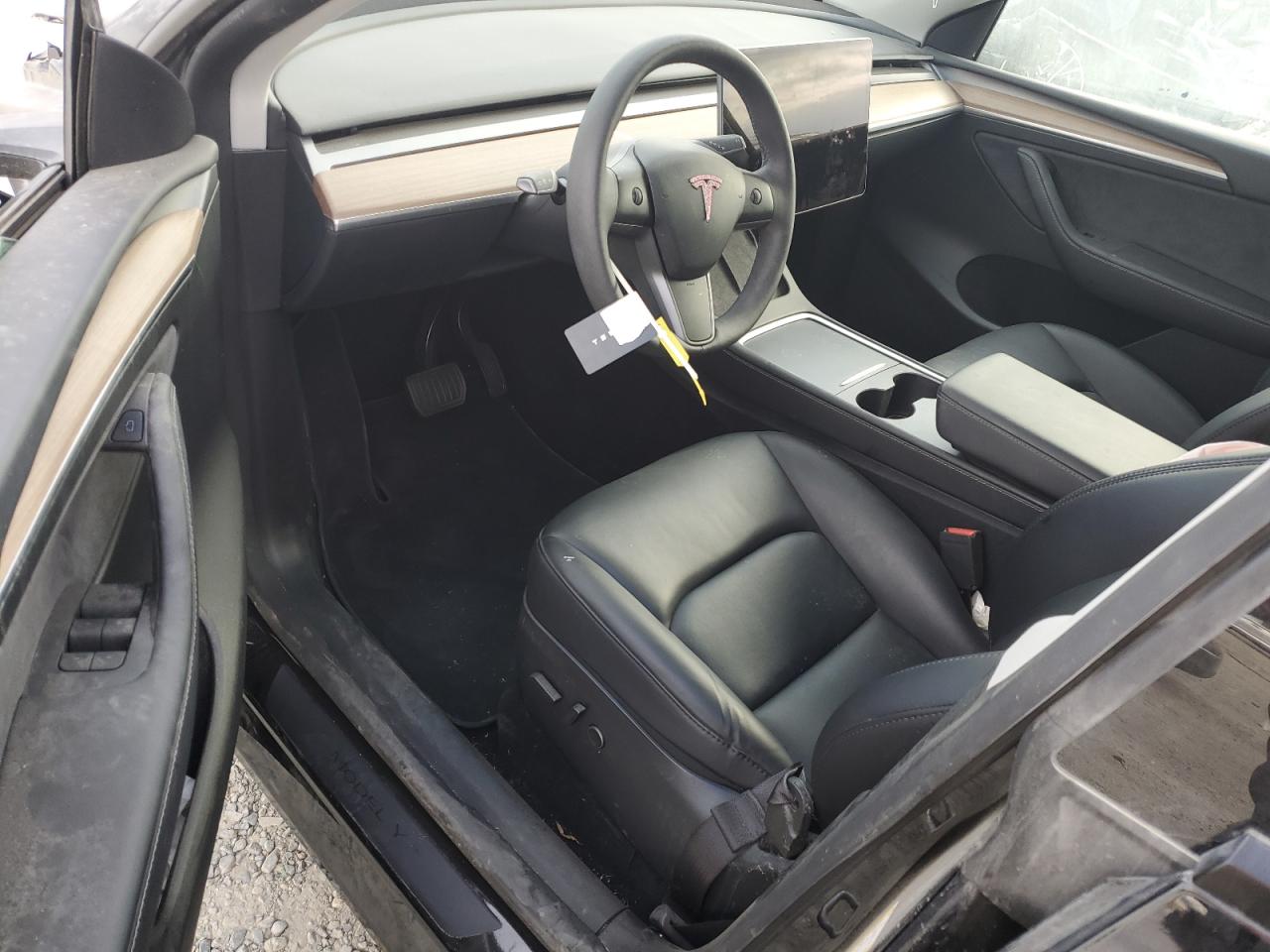 2024 Tesla Model Y VIN: 7SAYGDED3RF049437 Lot: 80117965