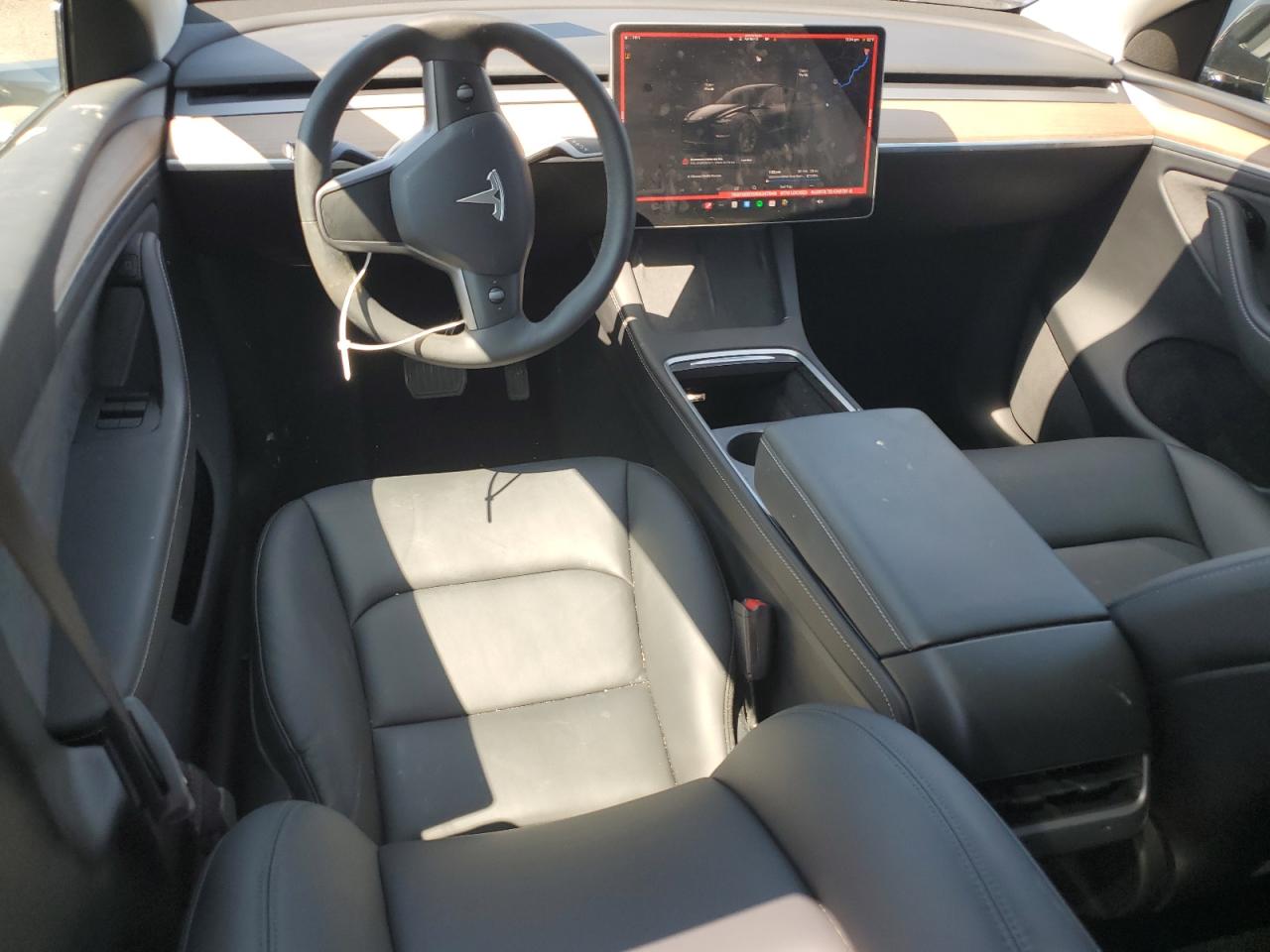 2024 Tesla Model Y VIN: 7SAYGDEE0RA247849 Lot: 72053145