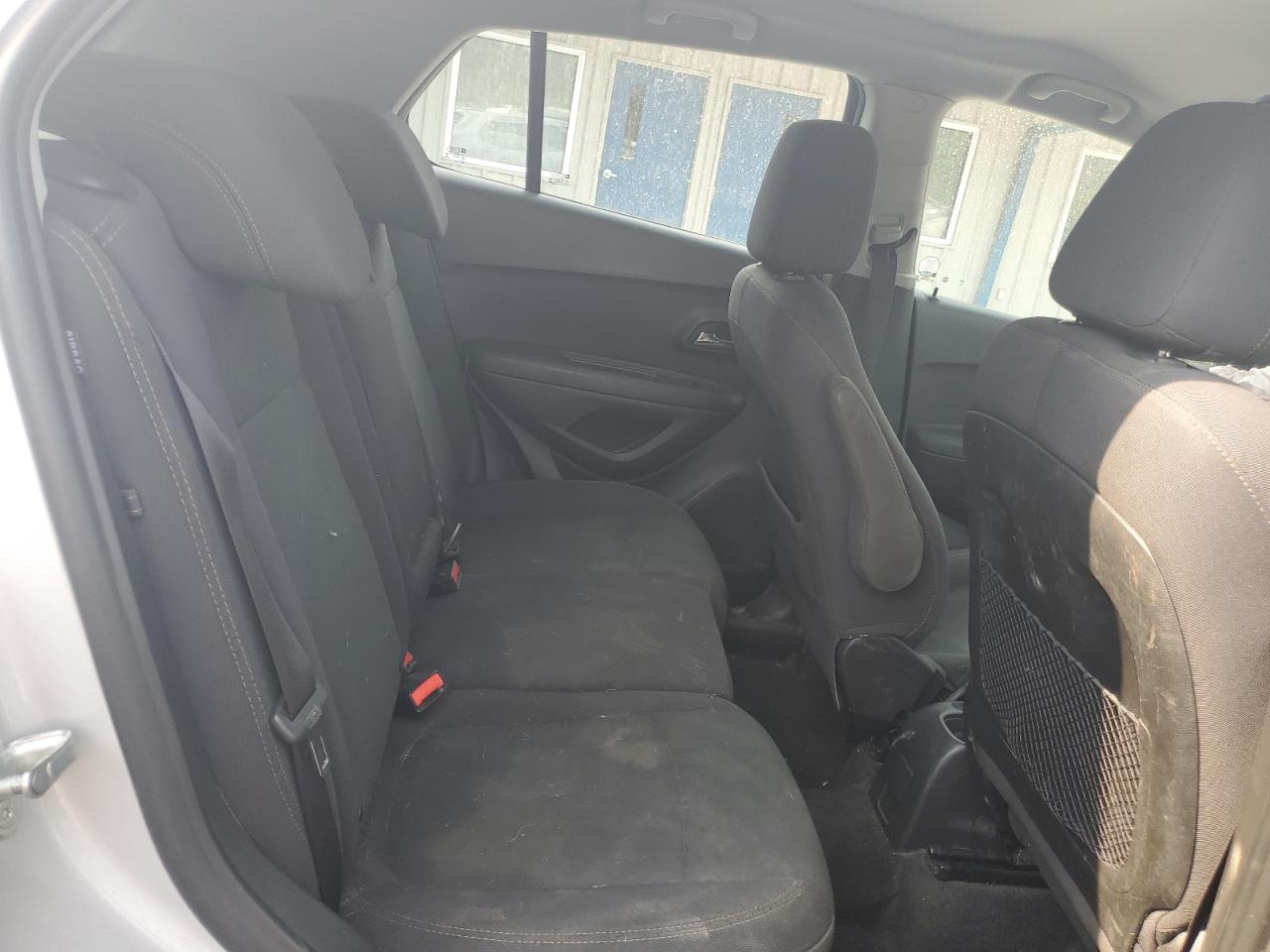 2019 Chevrolet Trax Ls VIN: 3GNCJNSB9KL270427 Lot: 81367075