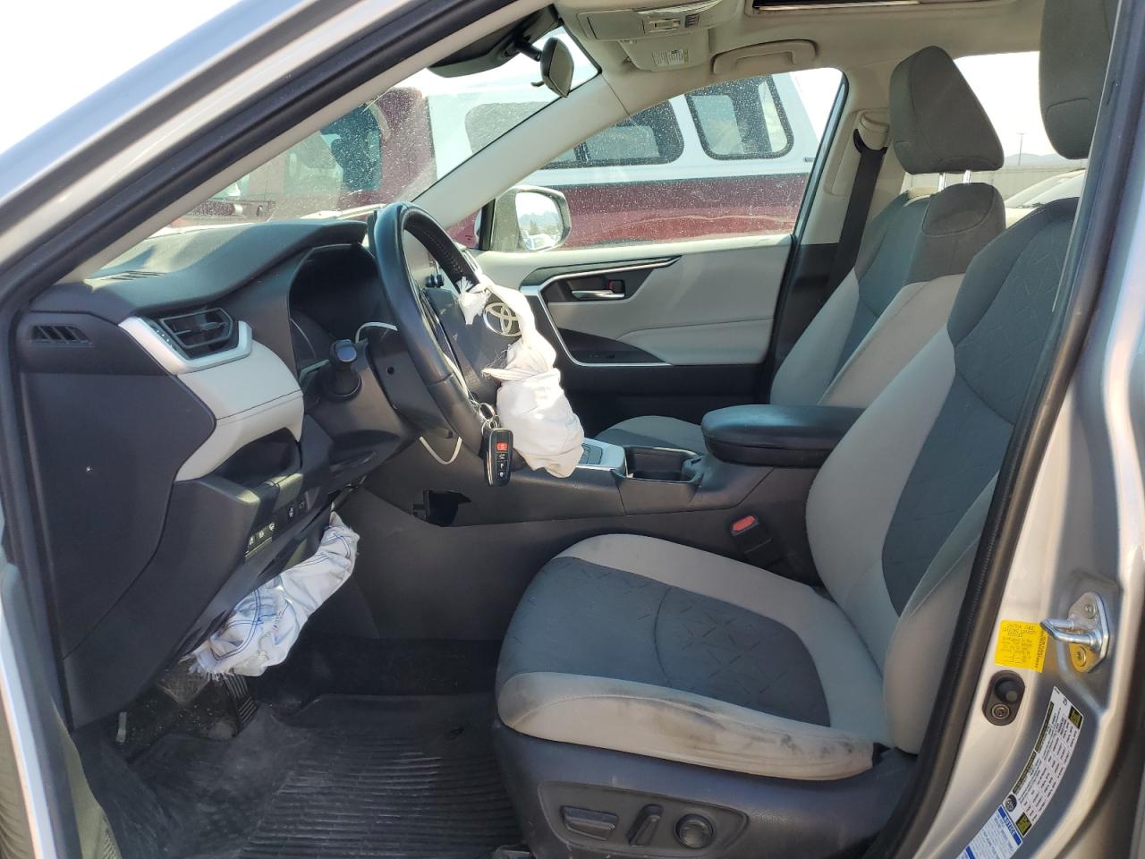 2020 Toyota Rav4 Xle VIN: 2T3RWRFV2LW057636 Lot: 85532095