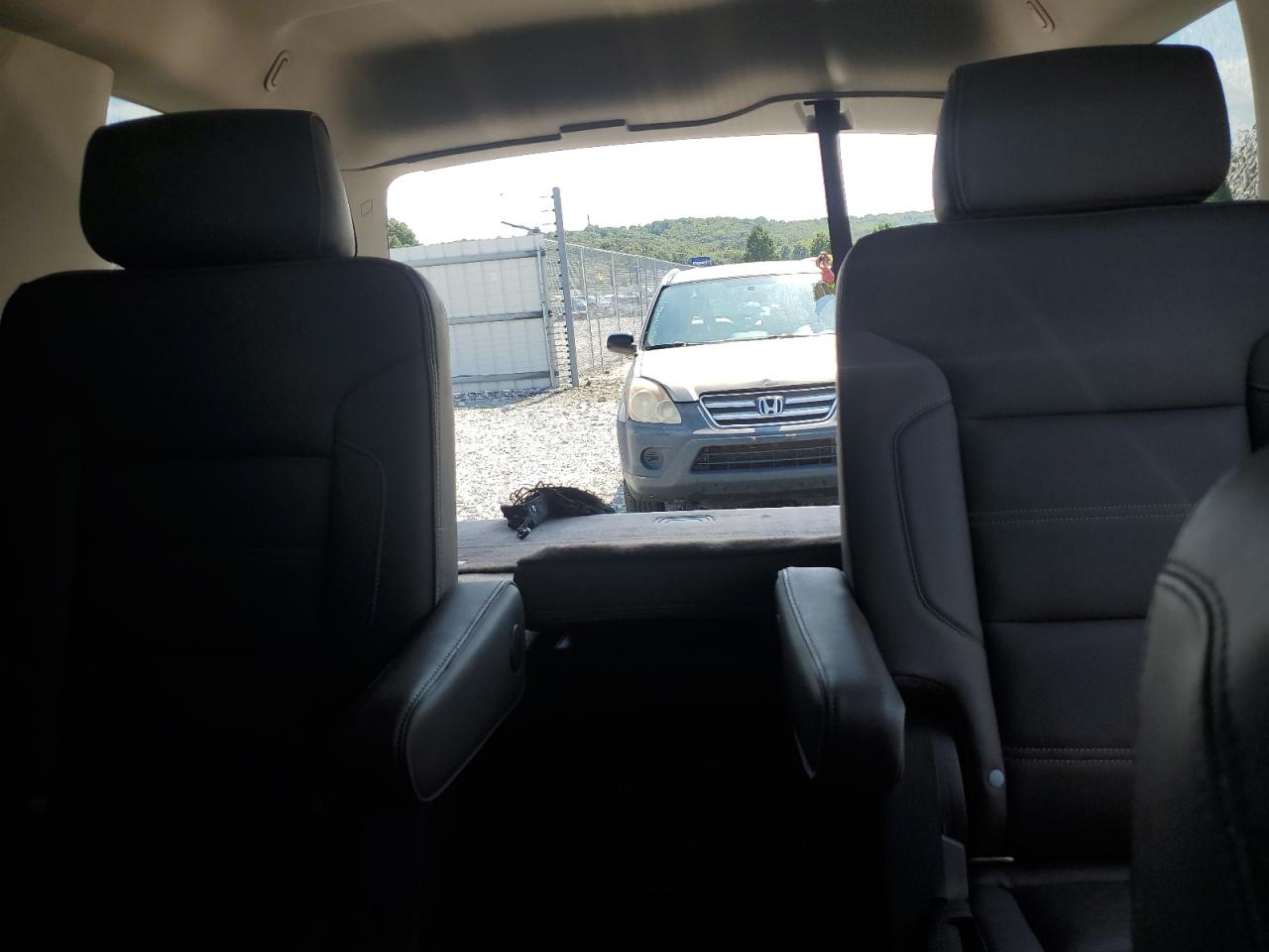 2017 GMC Yukon Denali VIN: 1GKS2CKJ0HR363324 Lot: 81382345