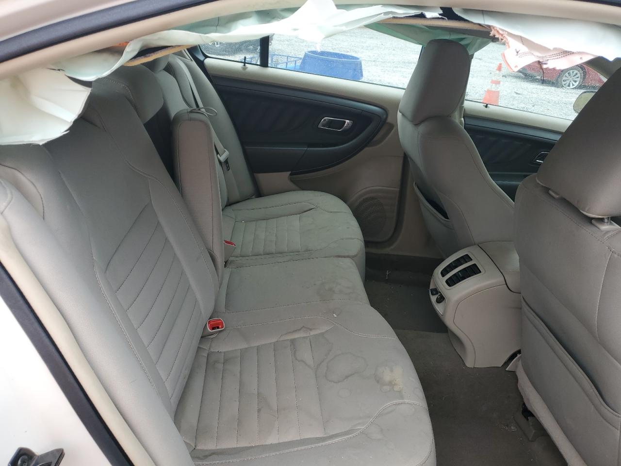 2011 Ford Taurus Se VIN: 1FAHP2DW3BG121064 Lot: 81699045