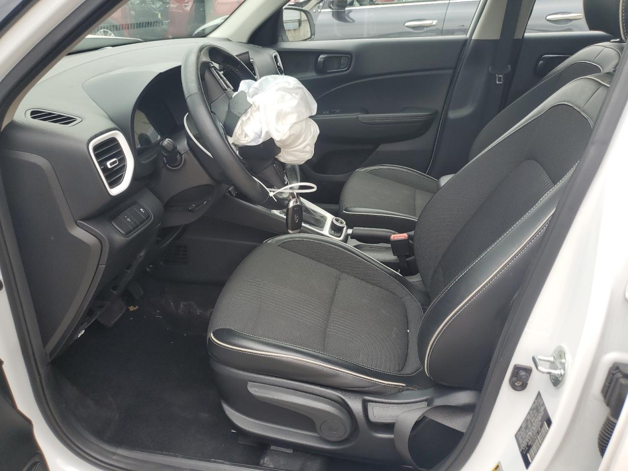 2023 Hyundai Venue Sel VIN: KMHRC8A38PU213329 Lot: 71878245