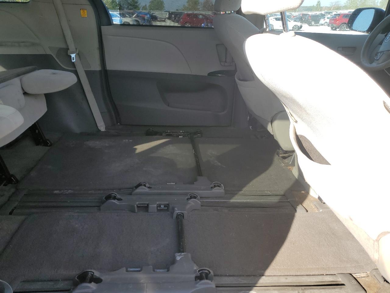 2012 Toyota Sienna Le VIN: 5TDKK3DC4CS179802 Lot: 84264155