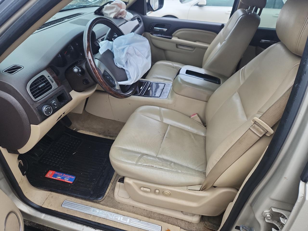 2013 GMC Yukon Denali VIN: 1GKS2EEFXDR138289 Lot: 82106405