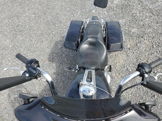 2010 HARLEY-DAVIDSON FLHX   