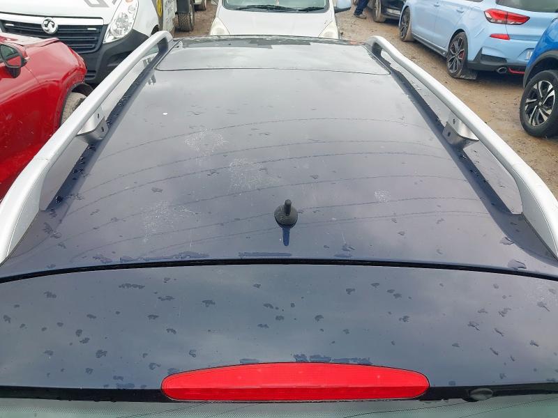 2005 RENAULT LAGUNA INITIALE V6 24V A 