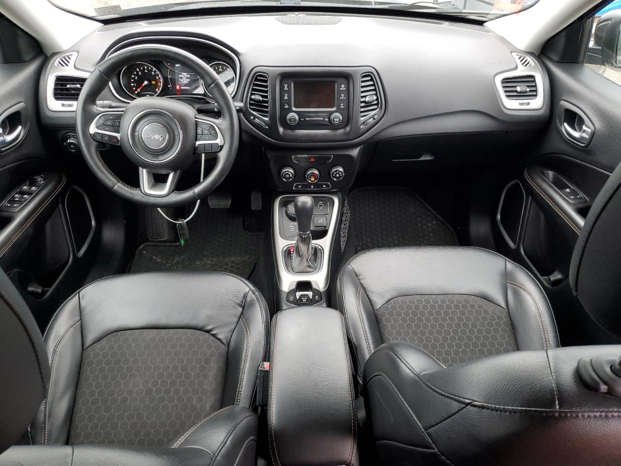 2018 Jeep Compass Latitude VIN: 3C4NJDBB2JT167926 Lot: 82072915