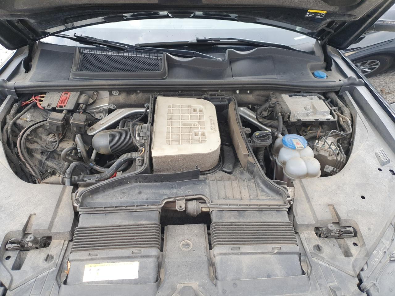 2017 Audi Q7 Premium Plus VIN: WA1LAAF72HD025498 Lot: 81253685