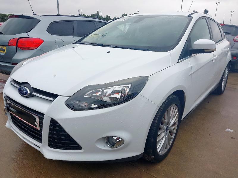 2013 FORD FOCUS ZETEC TURBO 1.0 125 ECOBOOST ZETEC 5DR for sale at Copart SANDY