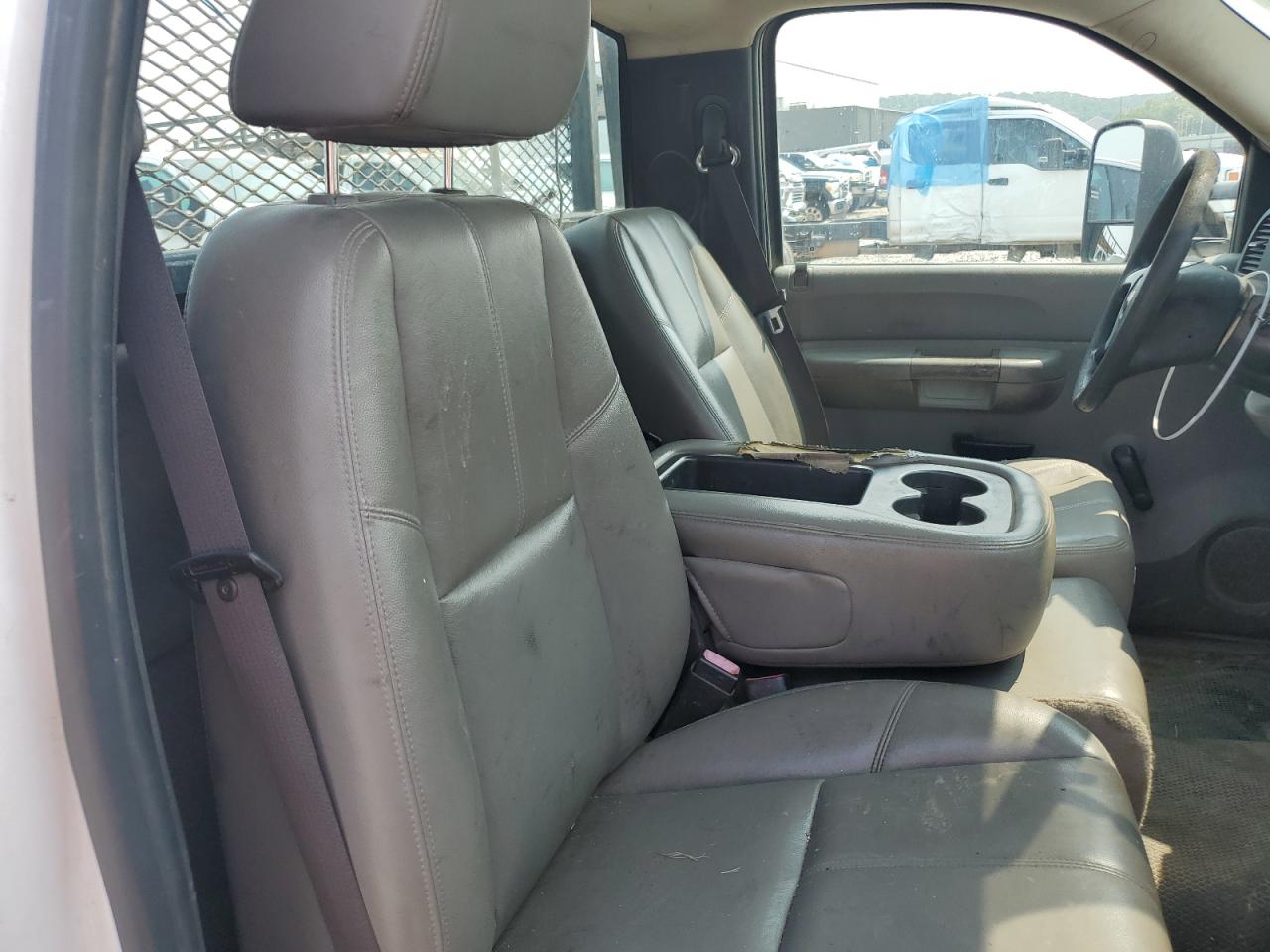 2008 Chevrolet Silverado C3500 VIN: 1GBJC34K58E146986 Lot: 71235555