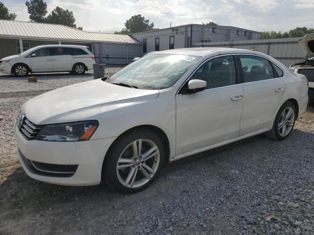 Sedans VOLKSWAGEN PASSAT 2015 Biały
