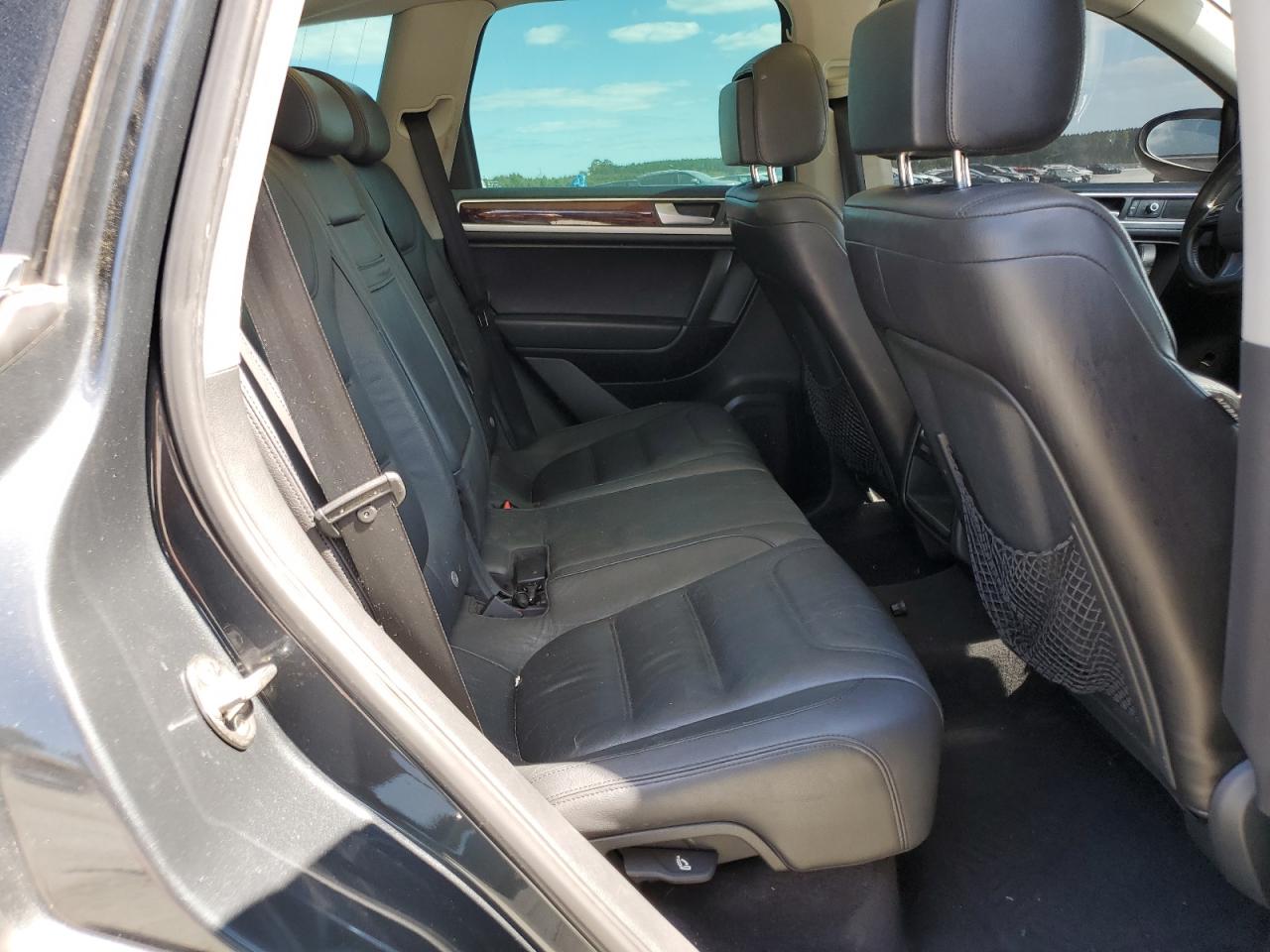 2013 Volkswagen Touareg V6 VIN: WVGEF9BP0DD006152 Lot: 80262925