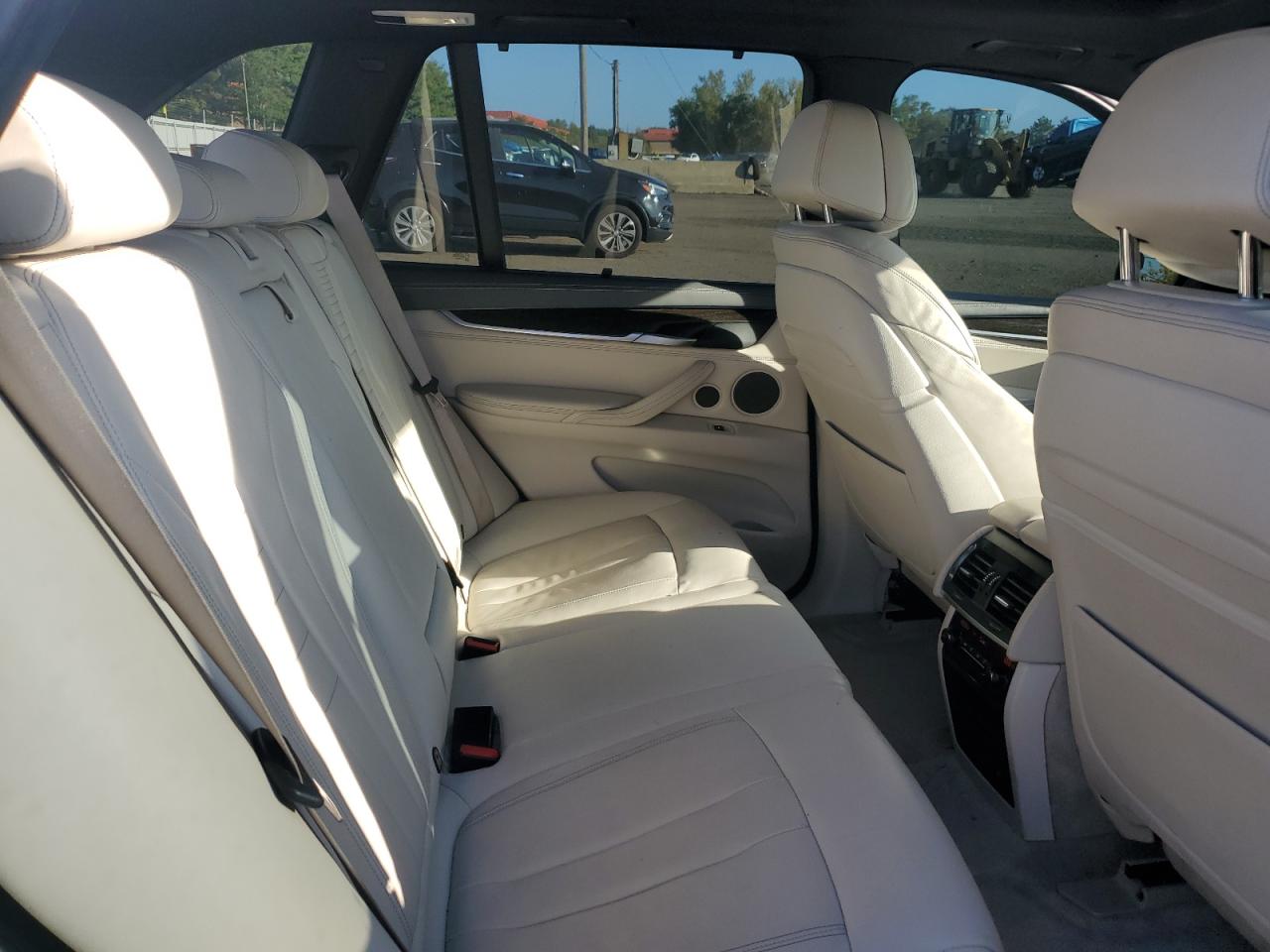 2015 BMW X5 xDrive50I VIN: 5UXKR6C58F0J75595 Lot: 81588835