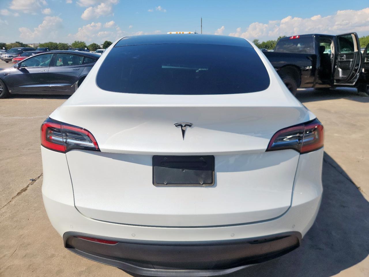 2021 Tesla Model Y VIN: 5YJYGDED7MF107622 Lot: 71358395