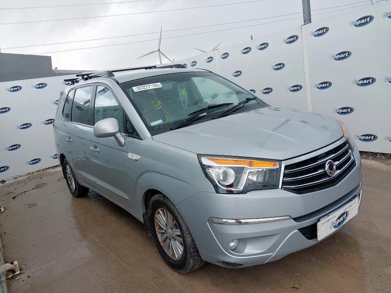 2015 SSANGYONG RODIUS TURISMO ES AUTO 