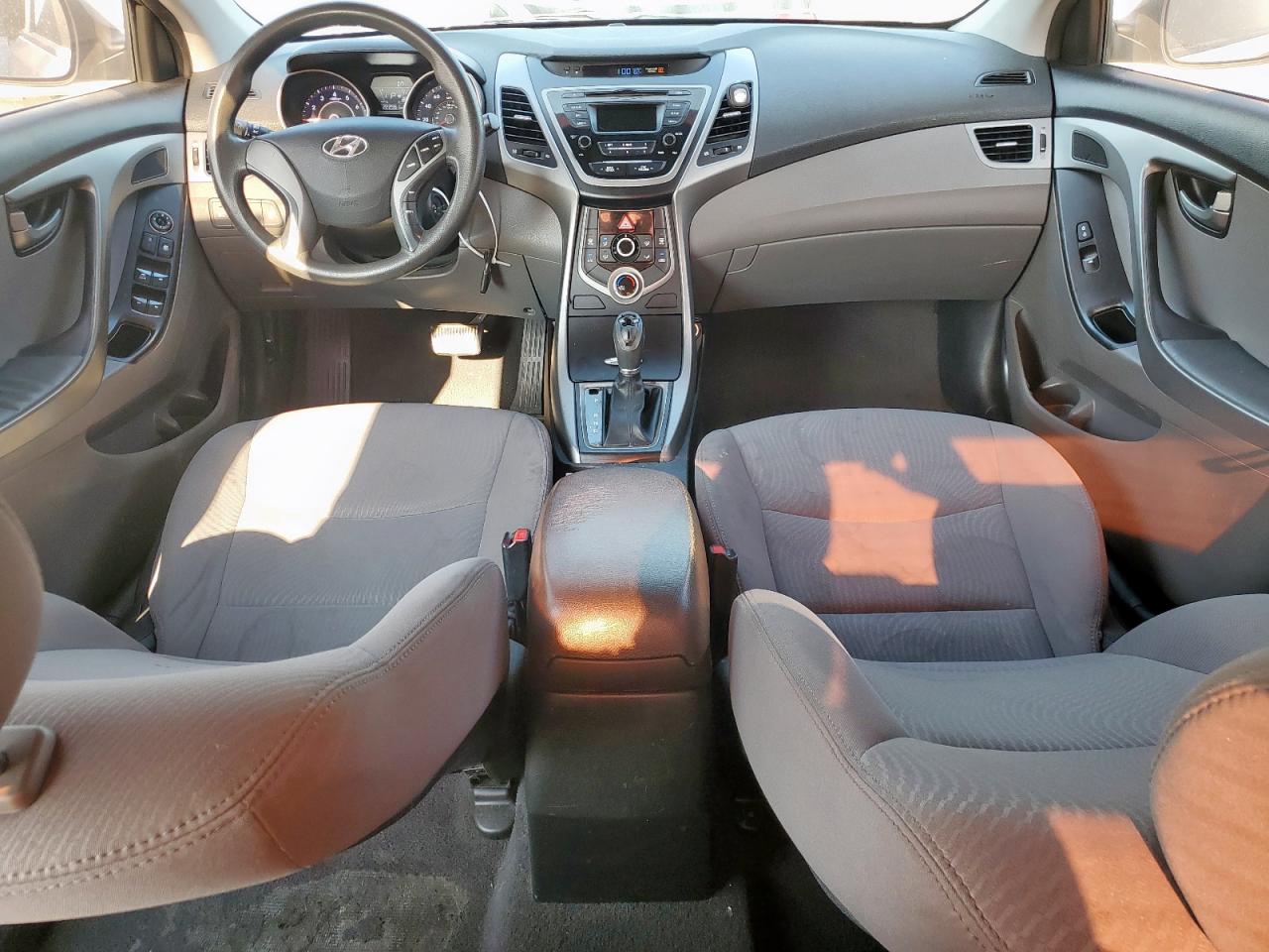 2016 Hyundai Elantra Se VIN: 5NPDH4AE3GH774848 Lot: 81459525